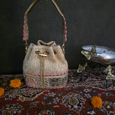 Gotapatti bucket bag